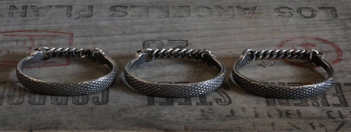 オックスフォードブルー リンチシルバースミス”SCALE CUFFS BANGLE” L